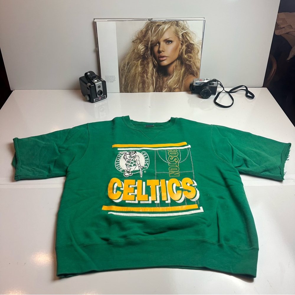 Vintage 90s Champion Boston Celtics USA Sweatshirt Cutoff Sleeves L